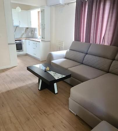 Brand New Apartment Gjirokastra Zewnętrze zdjęcie