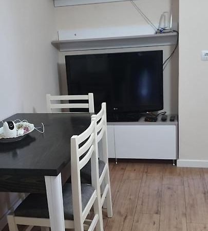 Brand New Apartment Gjirokastra Zewnętrze zdjęcie
